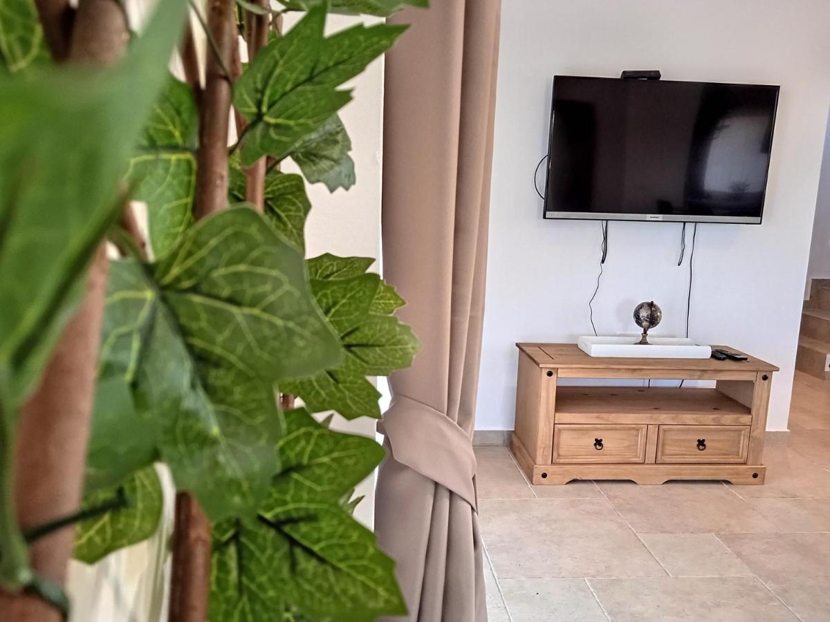 Casa Di Marko-New Modern Rustic House With Pool And Spacious Garden! 普利拉卡 外观 照片