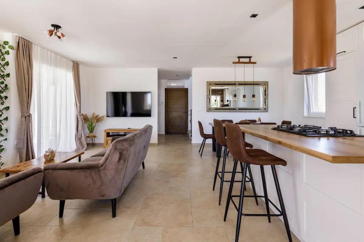 Casa Di Marko-New Modern Rustic House With Pool And Spacious Garden! 普利拉卡 外观 照片